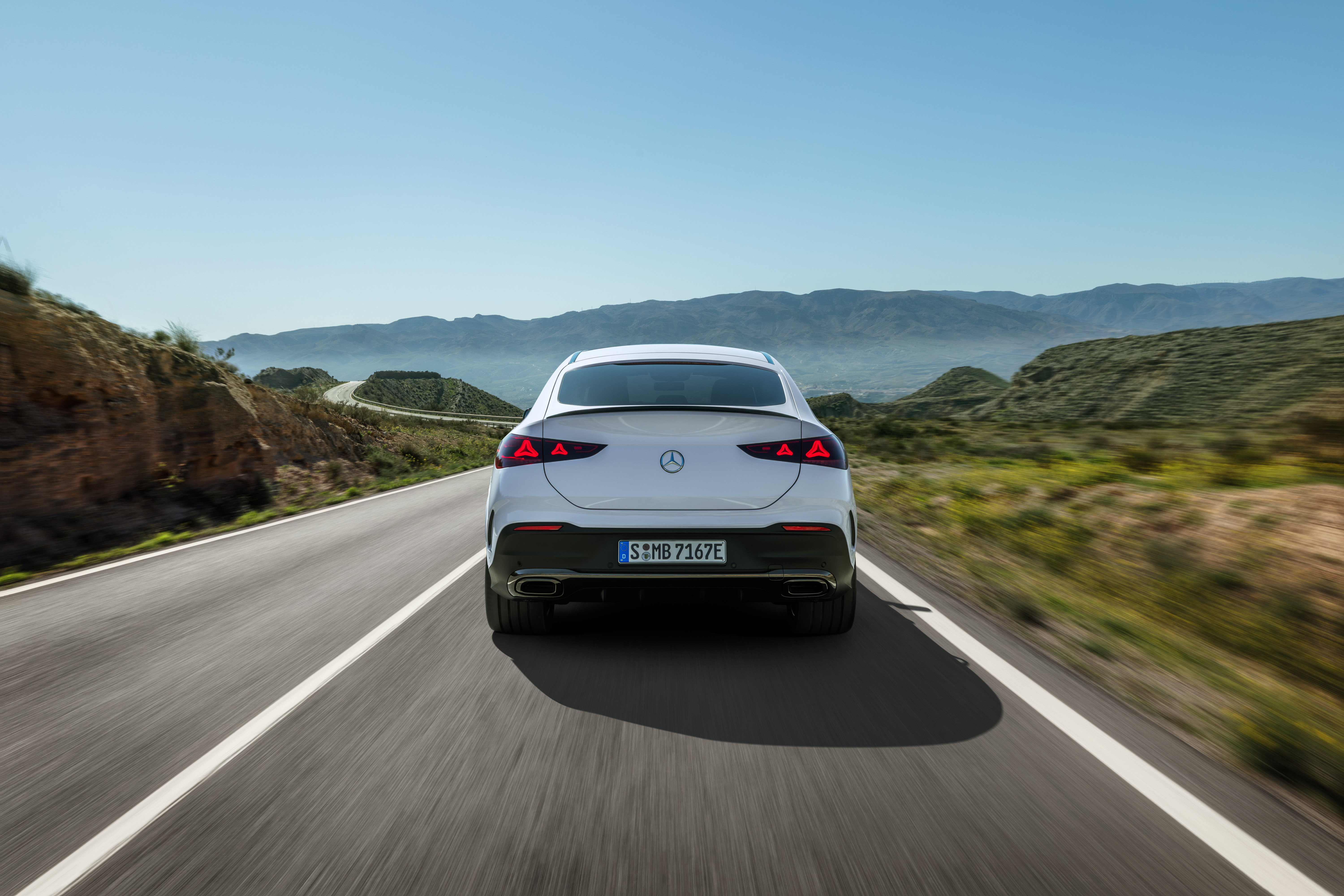The next chapter of large SUVs. The next chapter of large SUVs.