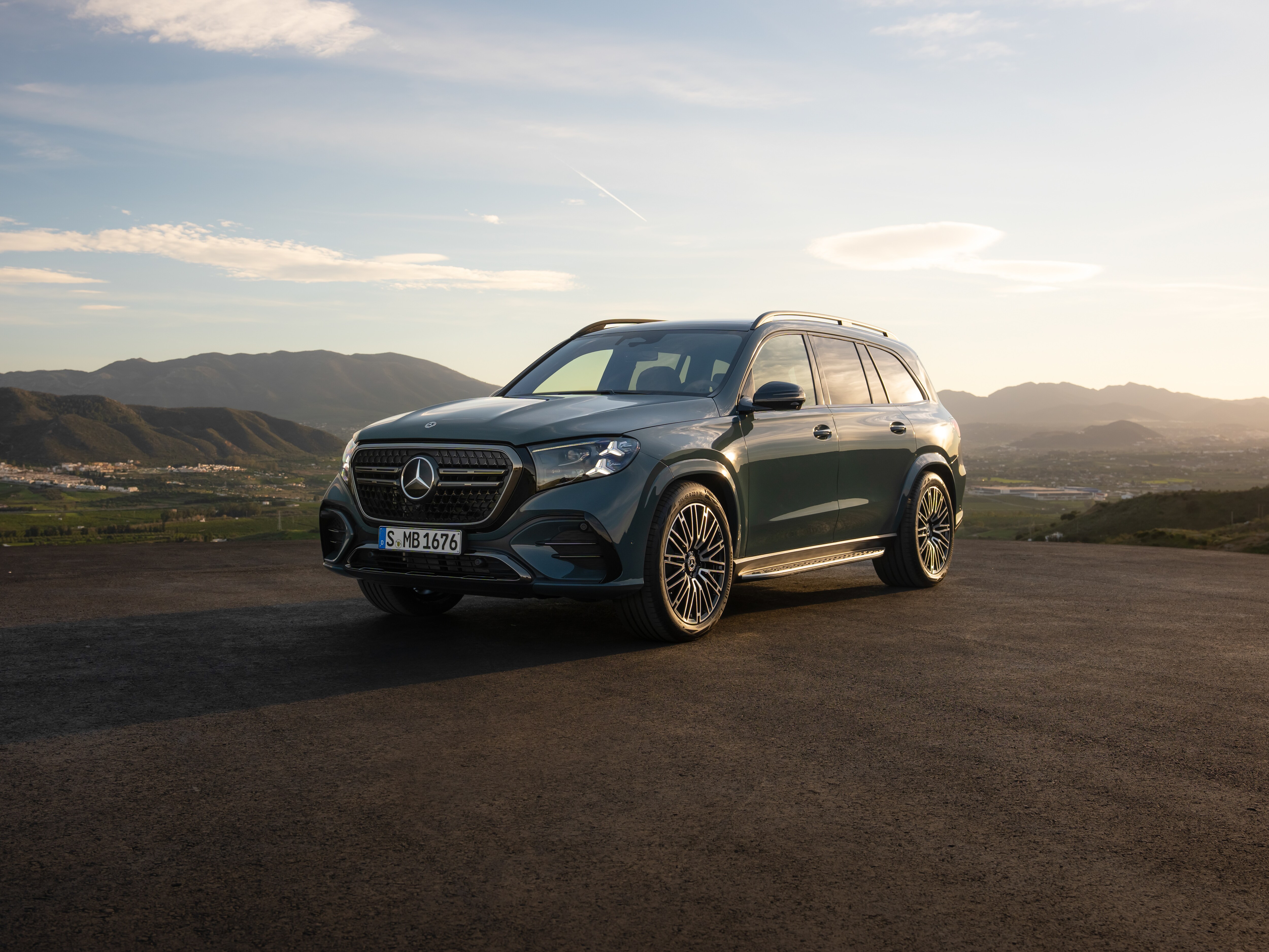 Mercedes-Benz GLS SUV.