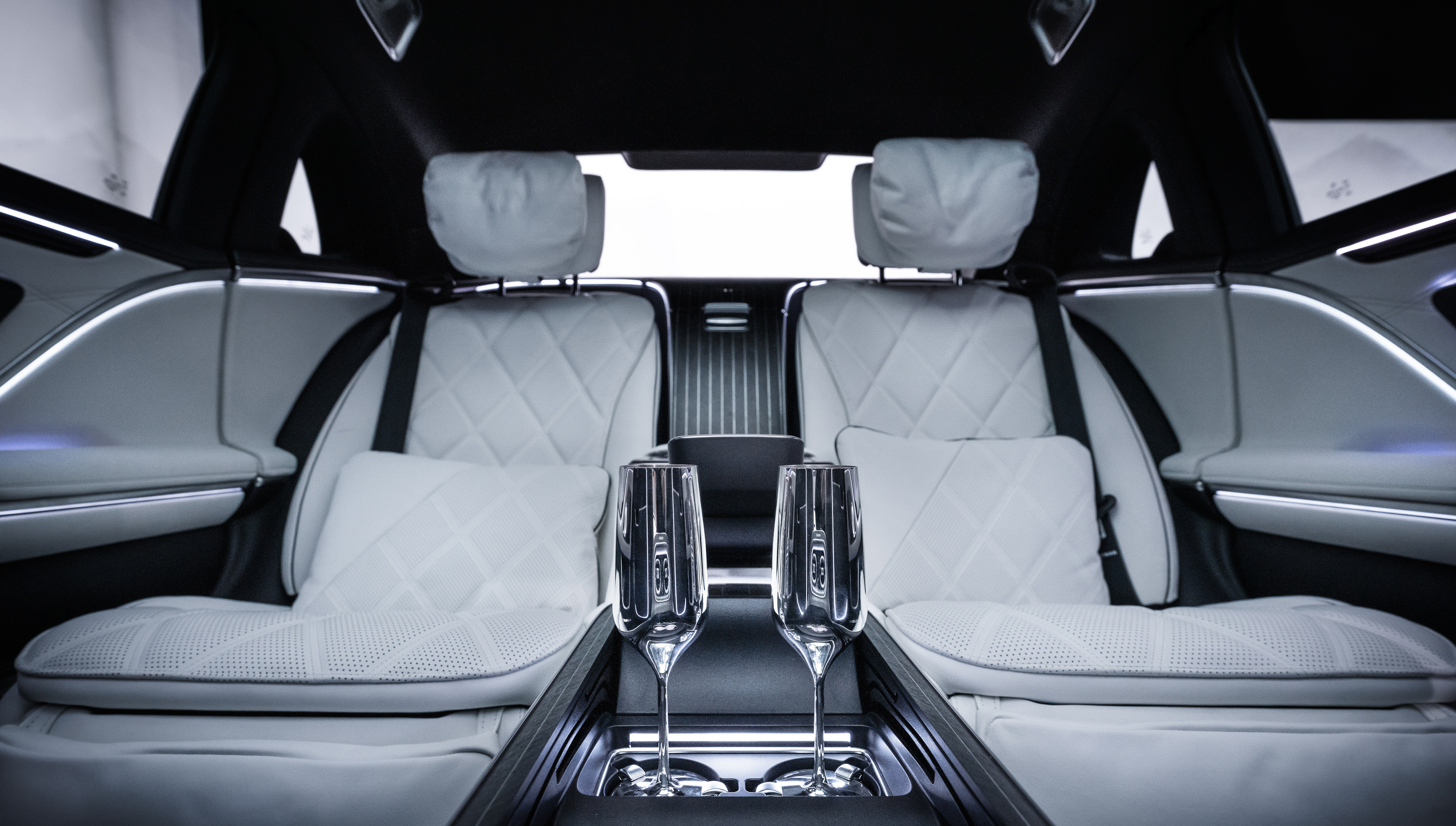 The new Mercedes-Maybach S-Class. The new Mercedes-Maybach S-Class.