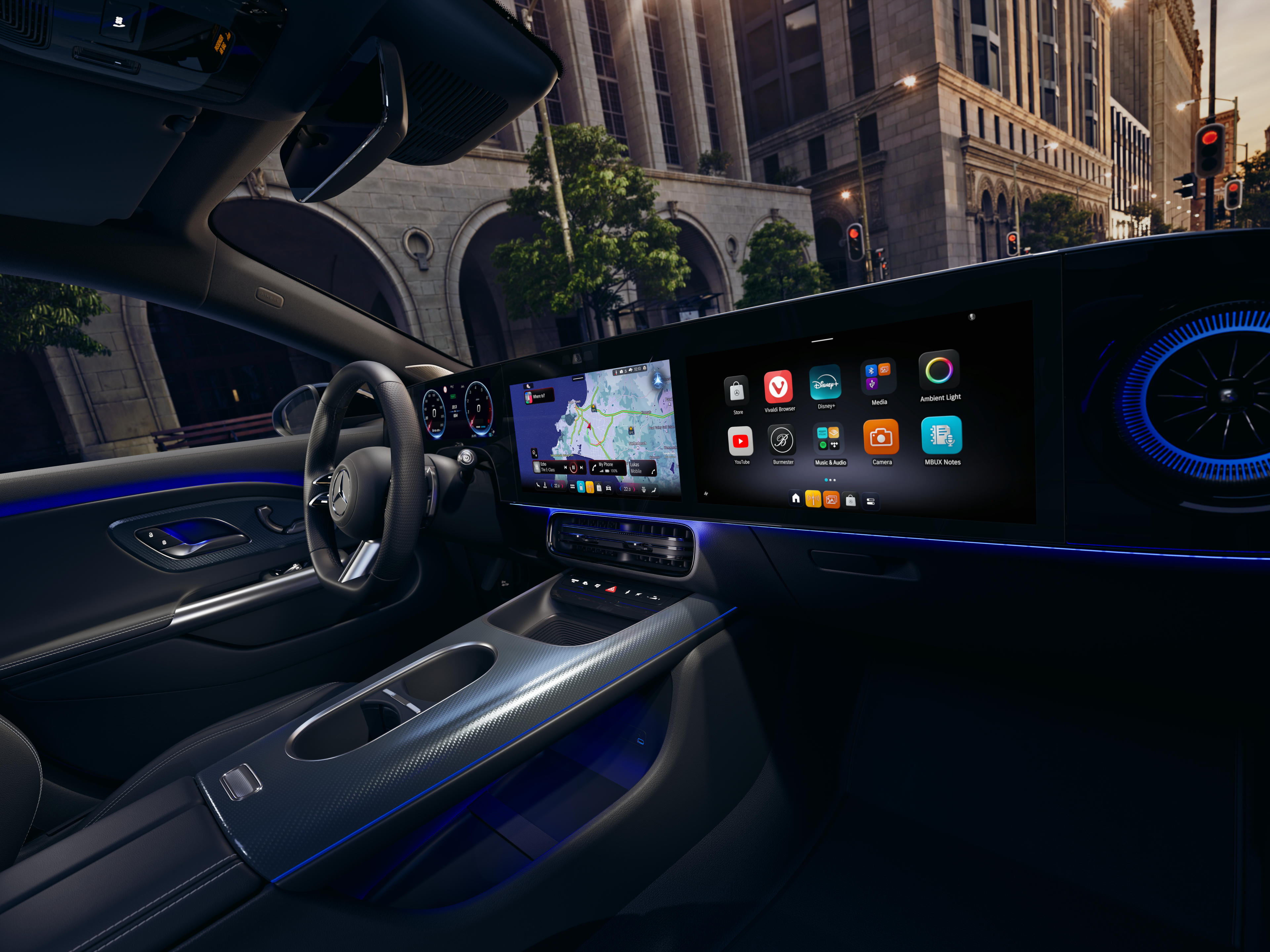 Spacious meets intuitive technology. Spacious meets intuitive technology.