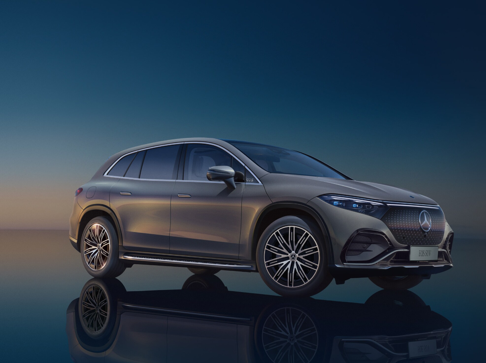 EQS SUV