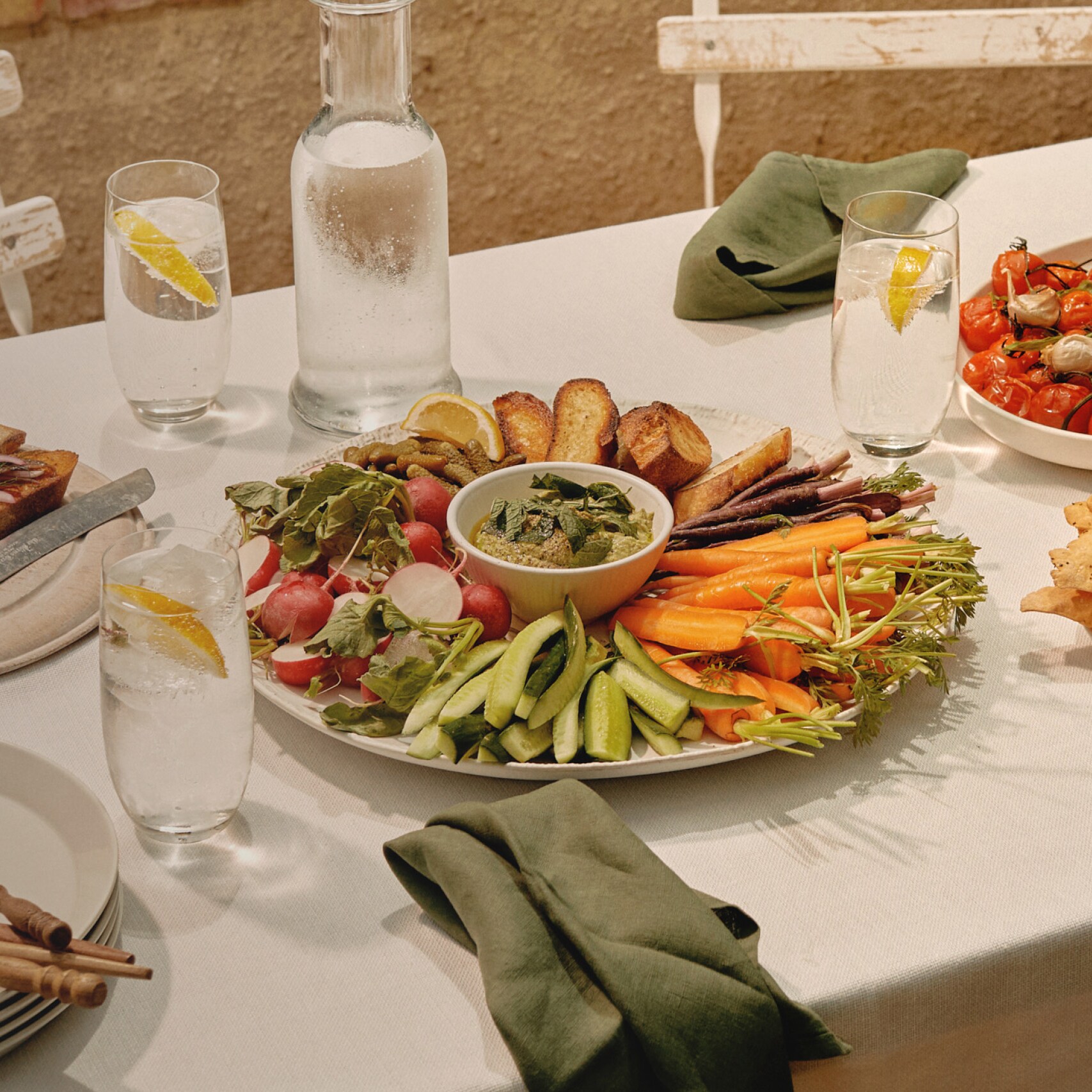 Summer feasting spread by Gemma Leslie of Food For Everyone. Image credit/photographer: Amelia Stanwix.