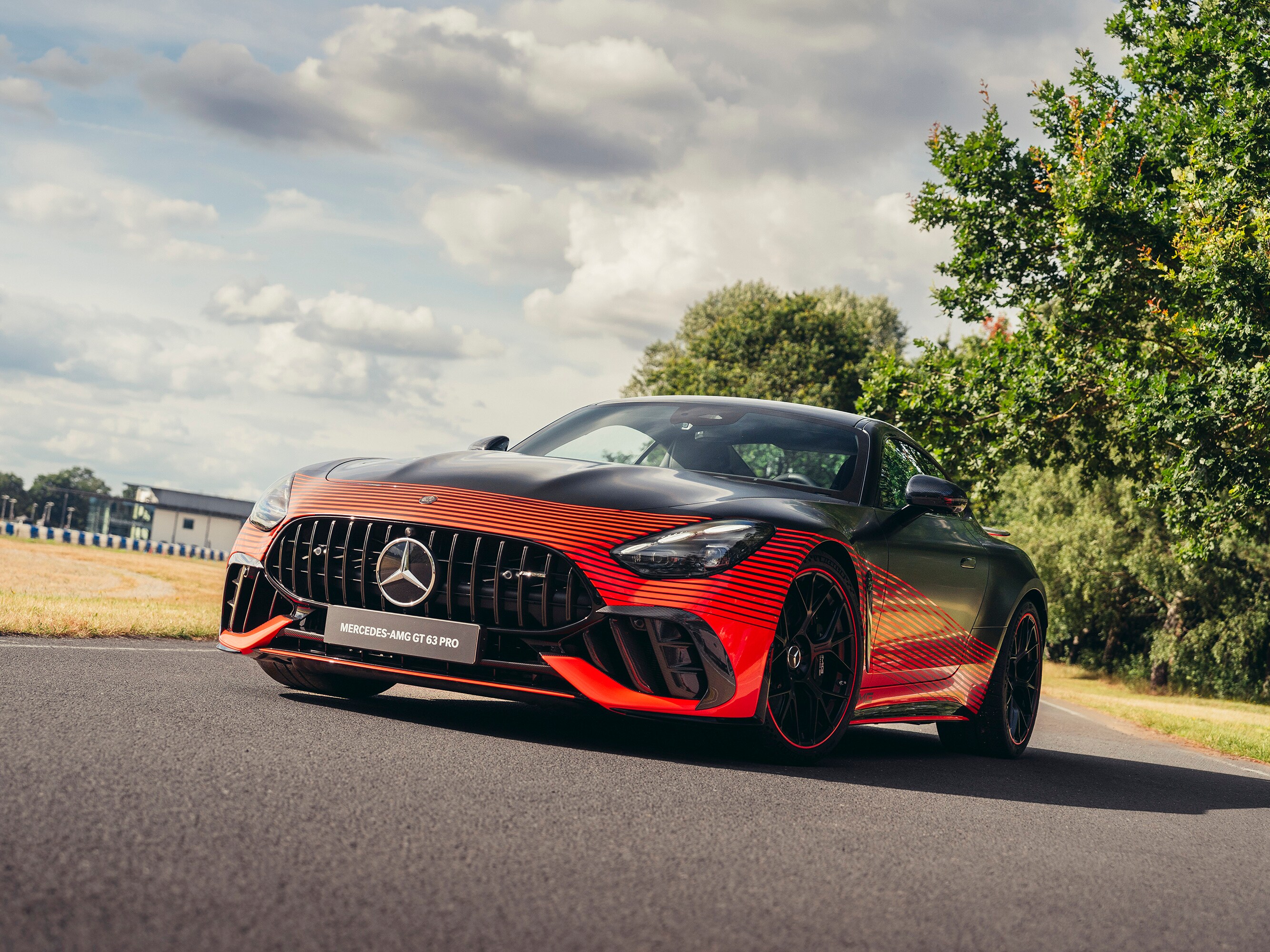 Mercedes-AMG GT 63 PRO 4MATIC+