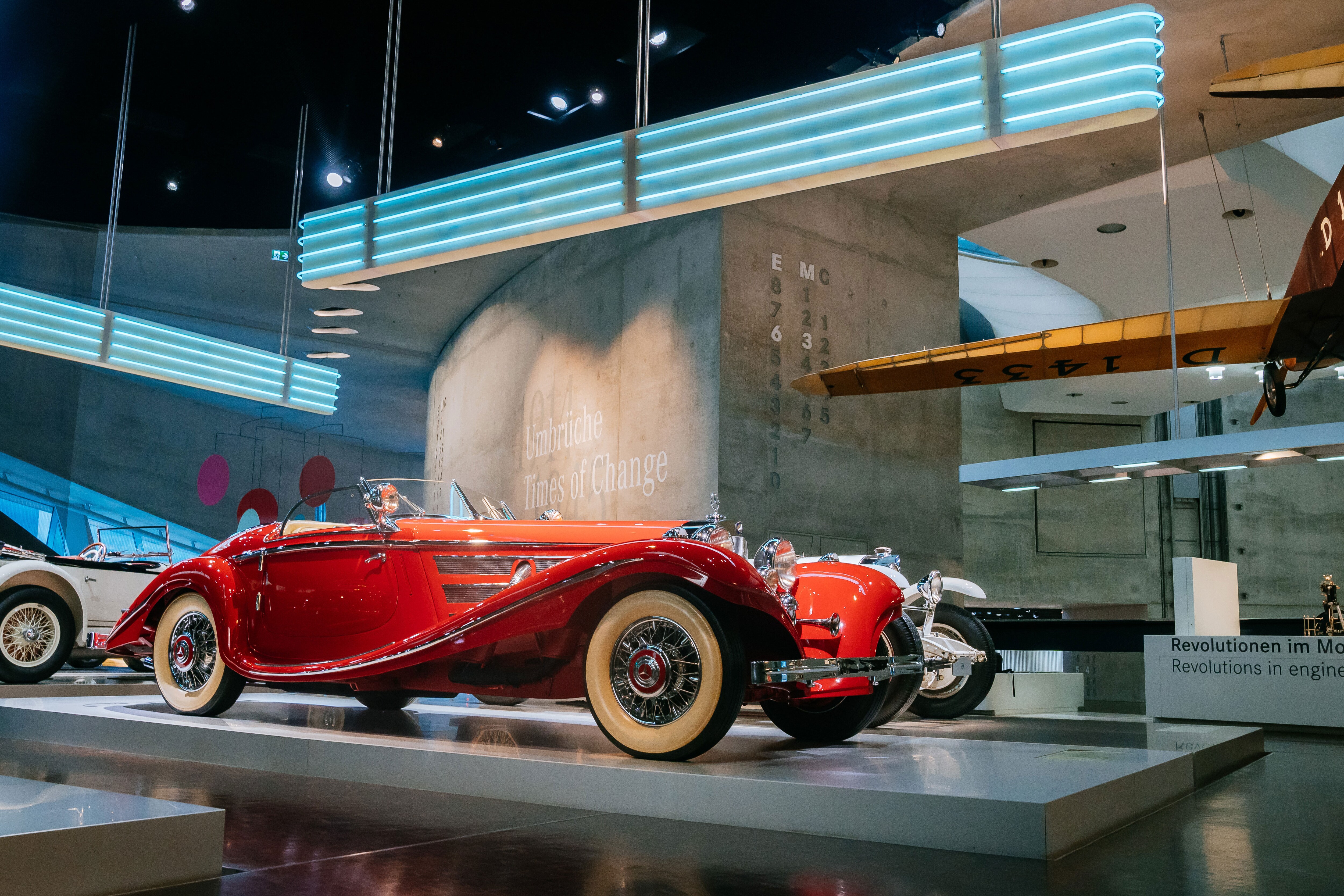 Sculpture in bright red: The Mercedes-Benz 500 K Special Roadster