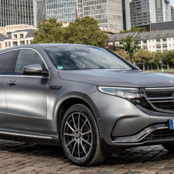 The Mercedes-Benz EQC 400 4MATIC in metallic grey