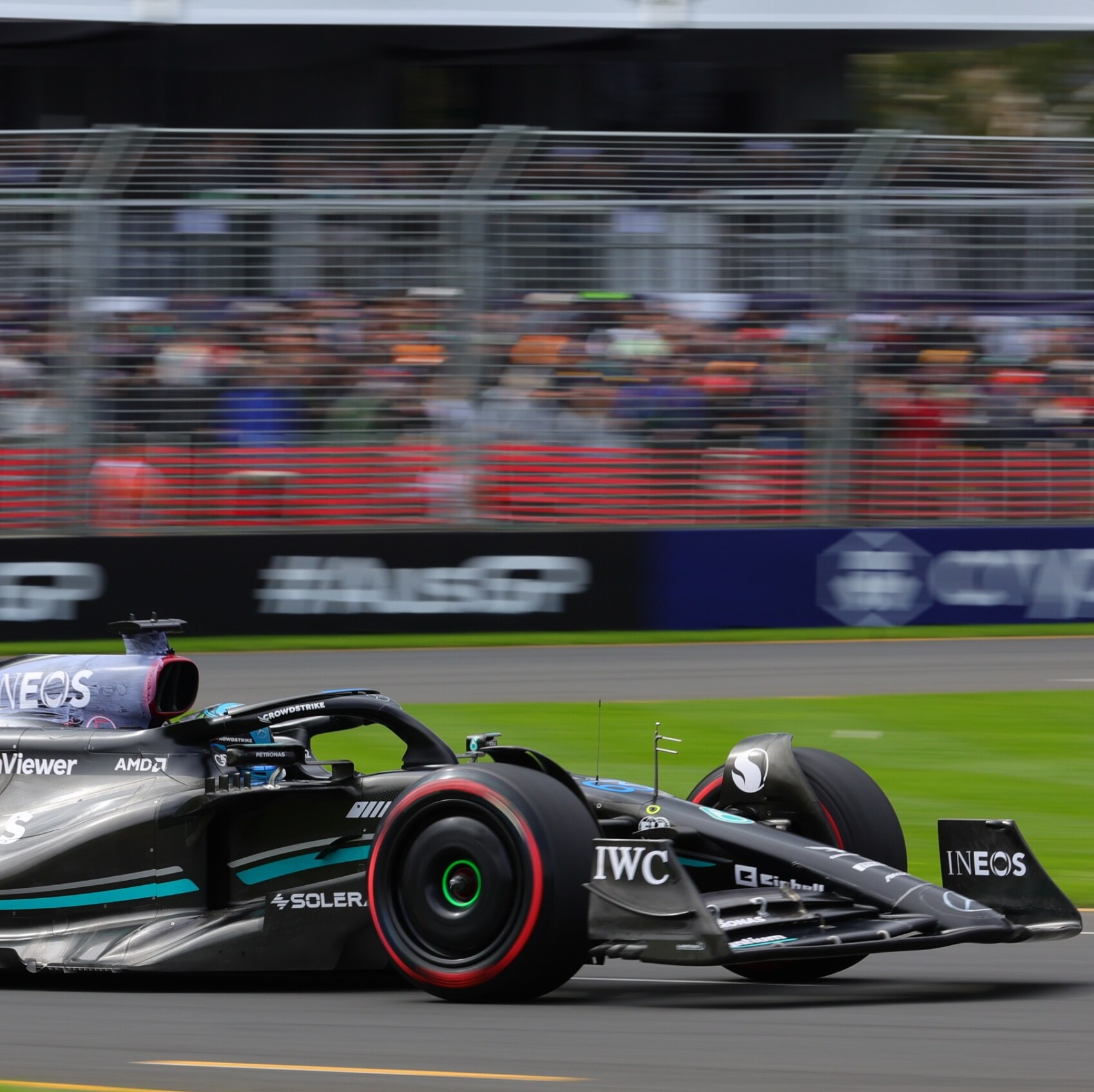 George Russell leading the race at the Formula 1 Australian Grand Prix 2023.