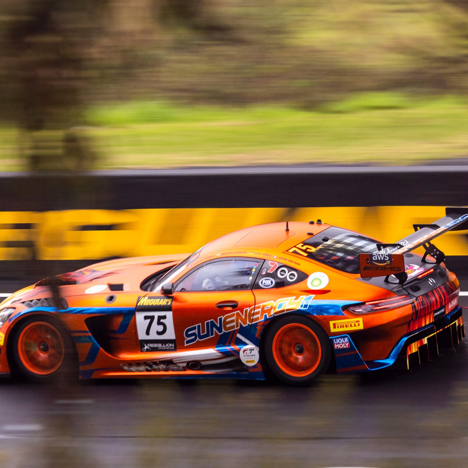  Mercedes-AMG GT3s