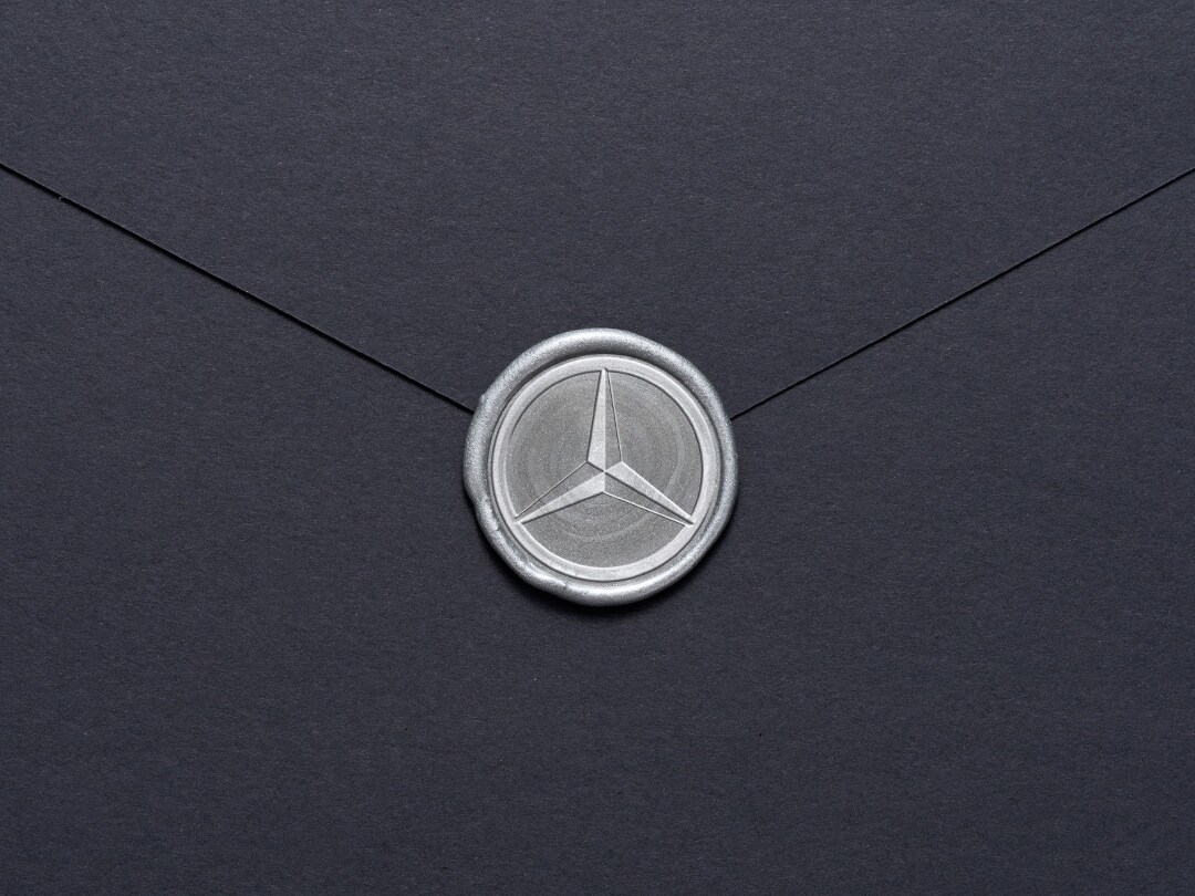 Mercedes-Benz Logo