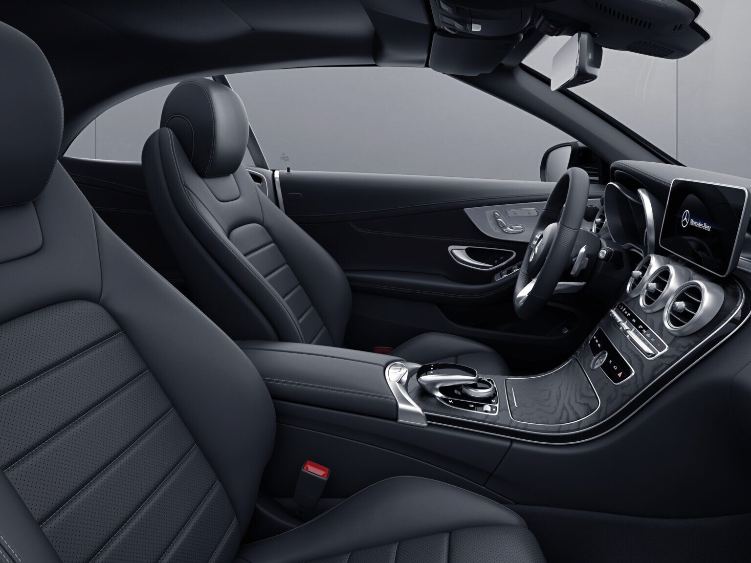 The interior of the C-Class Coupé AMG Line.