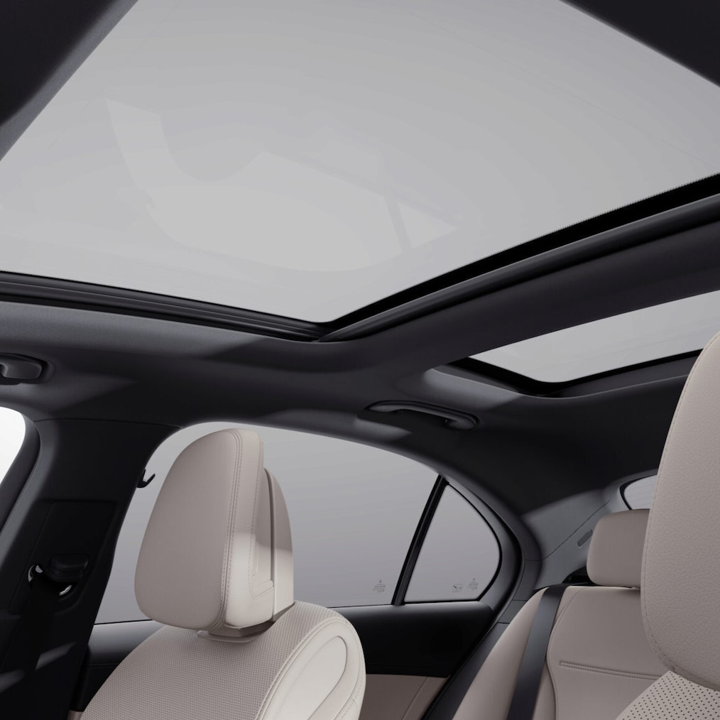 Panoramic sliding sunroof