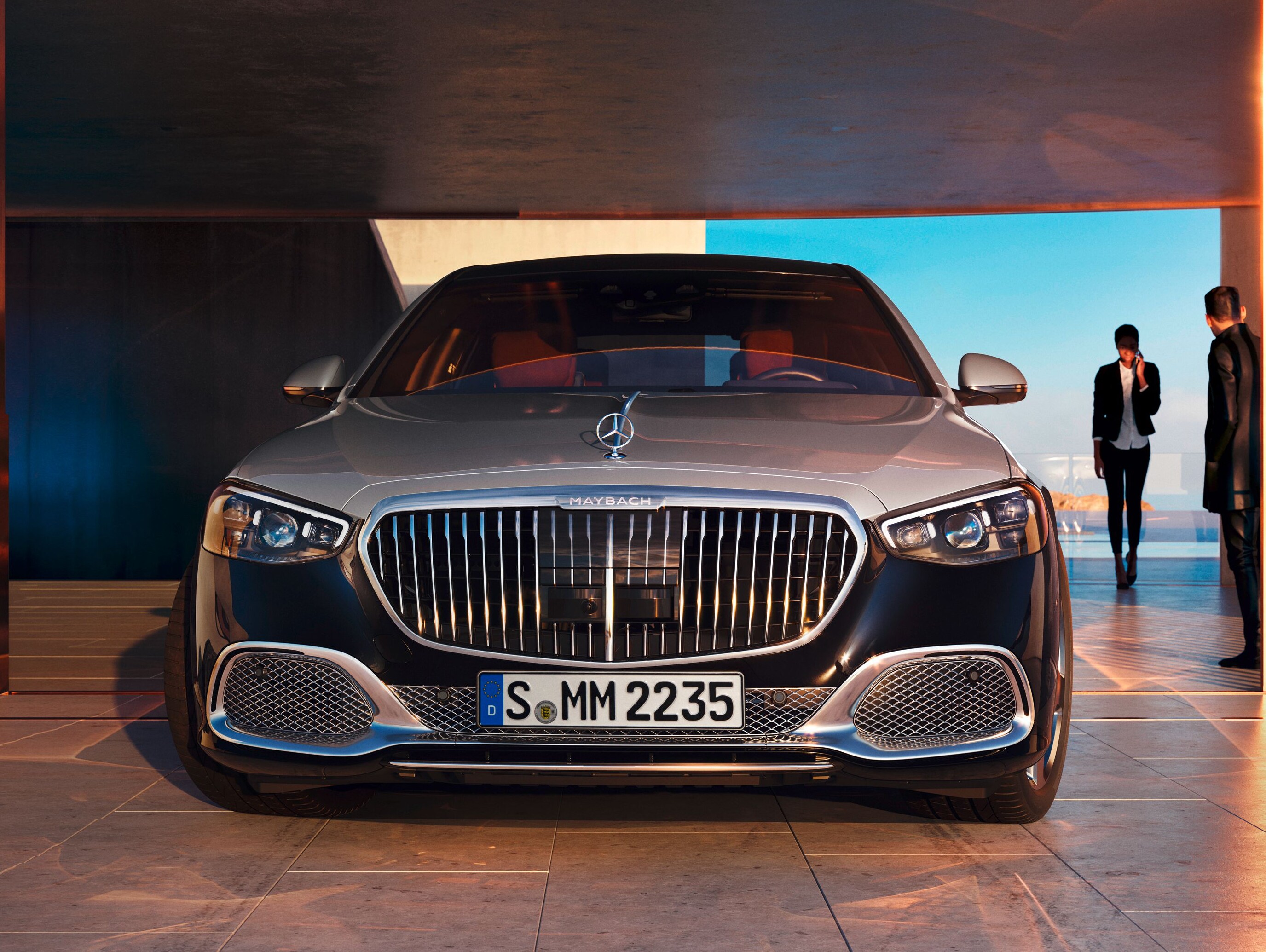 A side view of the Mercedes-Maybach S-Class.