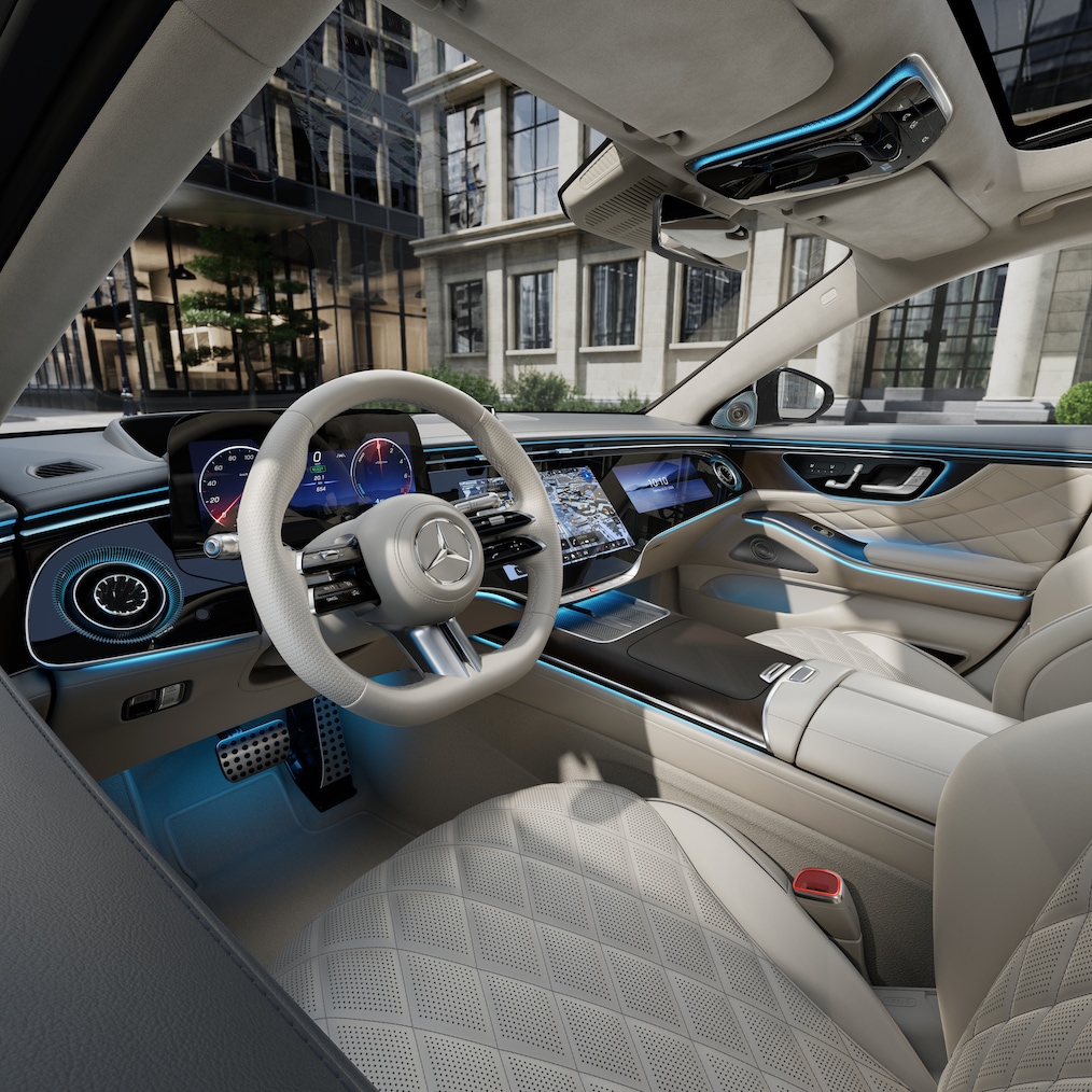 Interior | S-Class Saloon | Mercedes-Benz