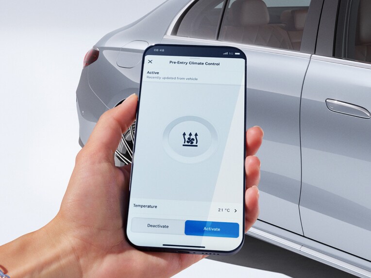 Programming of charging settings and Pre-Entry Climate Control 