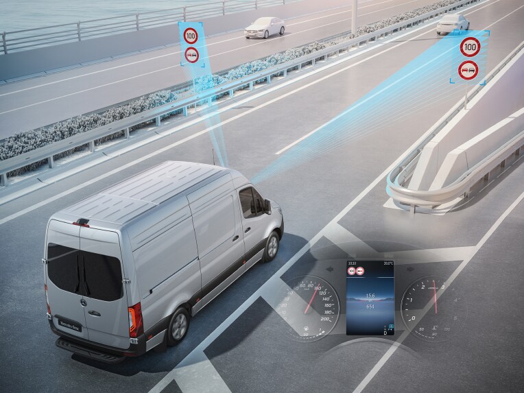 Traffic Sign Assist shows the driver any detected speed limits and emits a warning when it detects that the driver has ignored a "no-overtaking" sign.