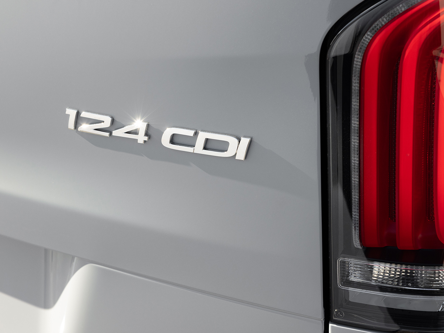 Advanced 2.0-litre four-cylinder diesel engine Advanced 2.0-litre four-cylinder diesel engine