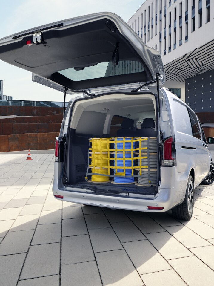 .Download the Vito Crew Cab Technical Data.