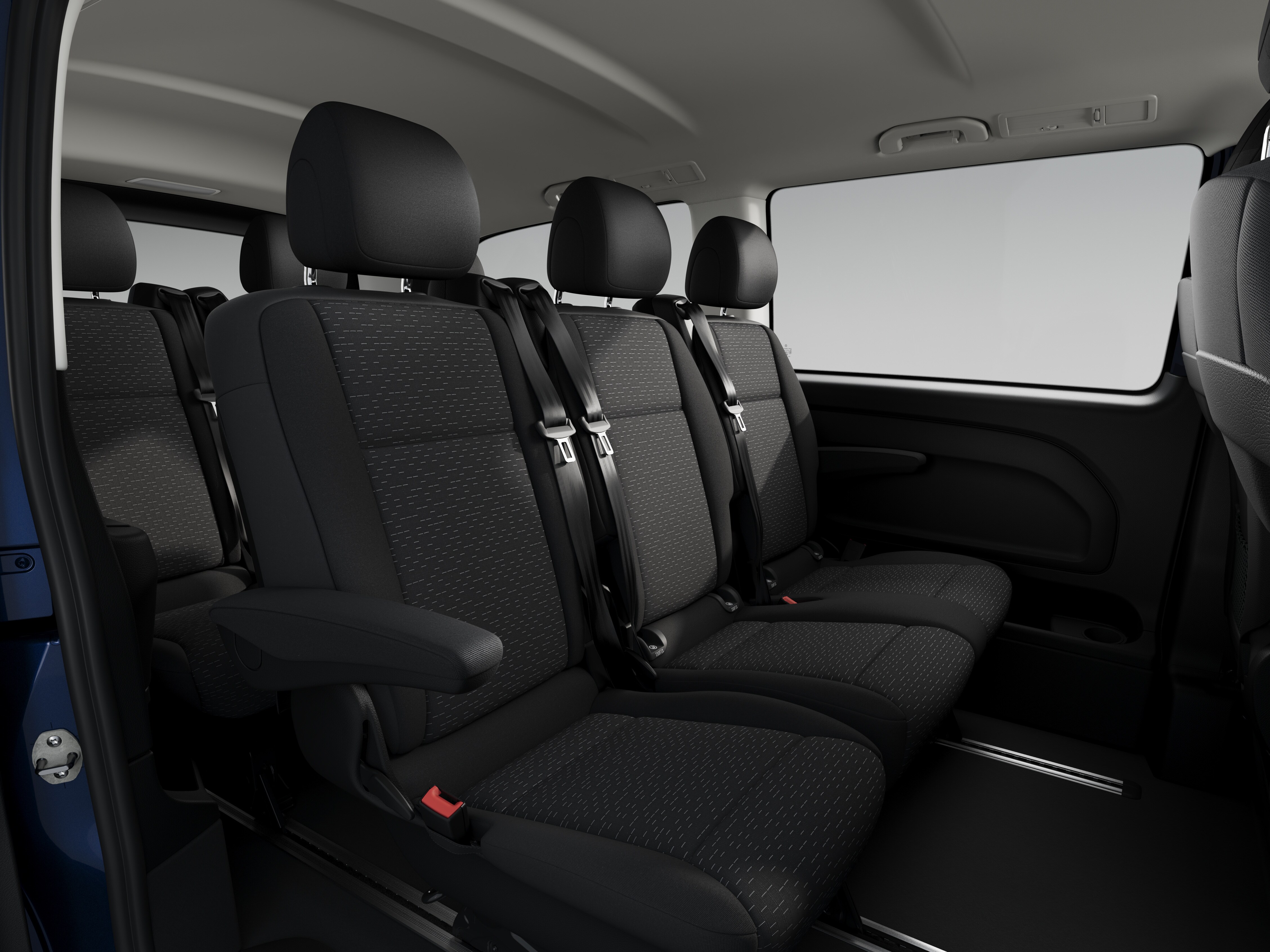 The electric seat heating warms up cold seats immediately after switching them on and thus provides increased seating comfort.