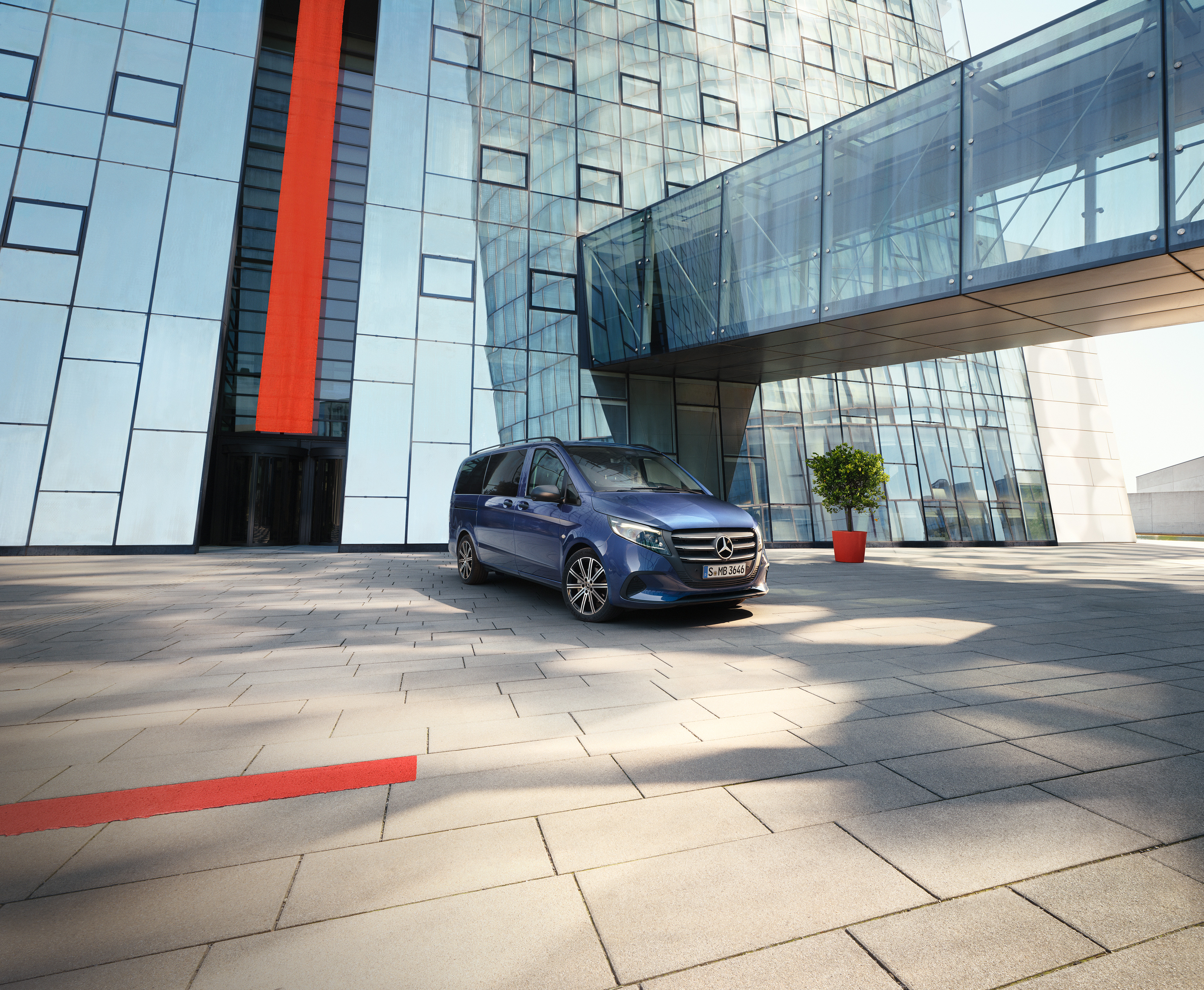 Vito Tourer | Mercedes-Benz Vans With the Vito Tourer from Mercedes-Benz you are choosing quality.