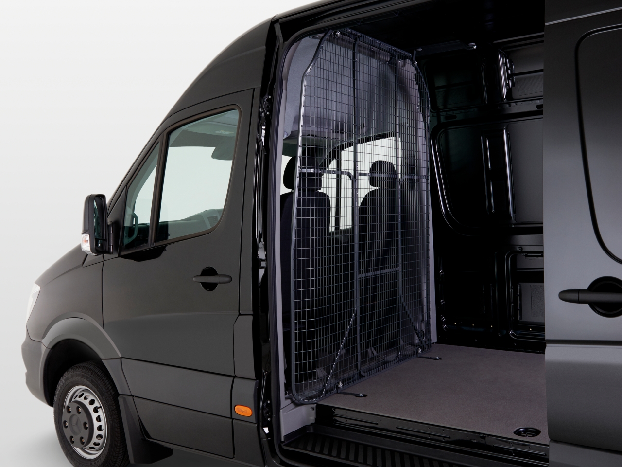 Cargo barrier Cargo barrier