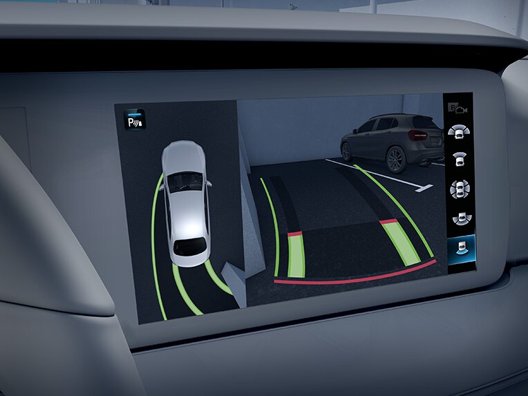 Illustration of the Parking package with 360° camera in the Mercedes-Benz C-Class Saloon.