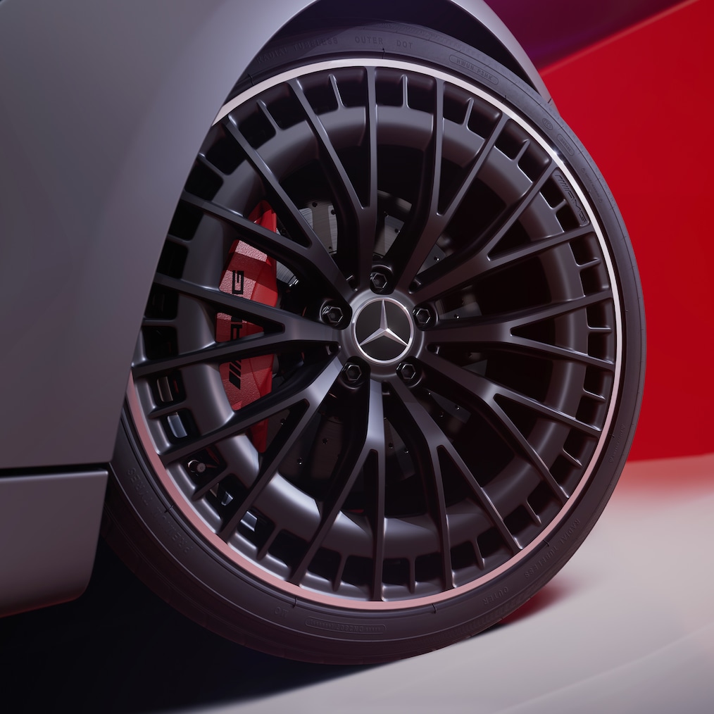 Close-up of one 50.8 cm (20-inch) AMG light alloy wheel (RTM, RTN) or forged wheel (RVQ, RVR, RVS).