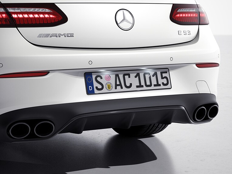 Selectable AMG Performance exhaust system in the Mercedes-AMG E 53 4MATIC Cabriolet.