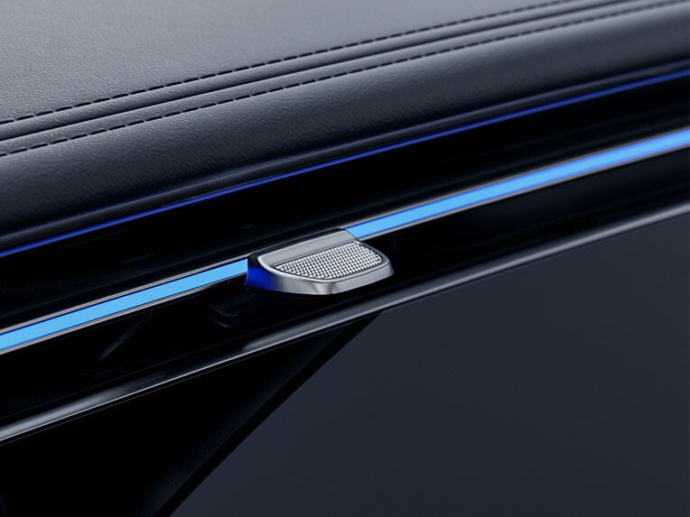 Digital Vent Control in the new E-Class Sedan from Mercedes-Benz.