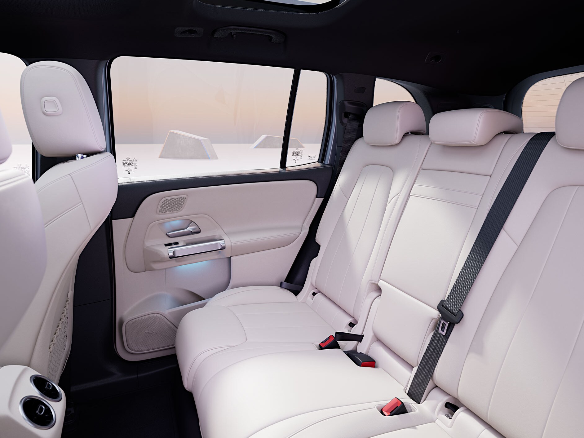 Car insurance for the EQB from Mercedes-Benz.