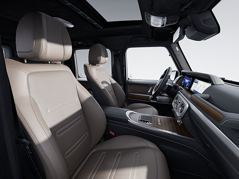 The Mercedes-Benz all-electric G-Class with the EXCLUSIVE Line equipment in the vehicle interior.