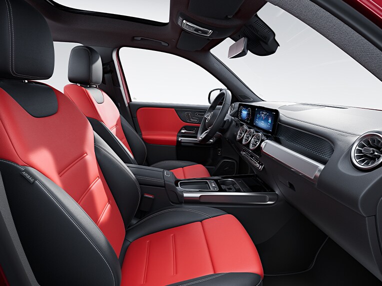 Red pepper / black leather upholstery in the new Mercedes-AMG GLB.