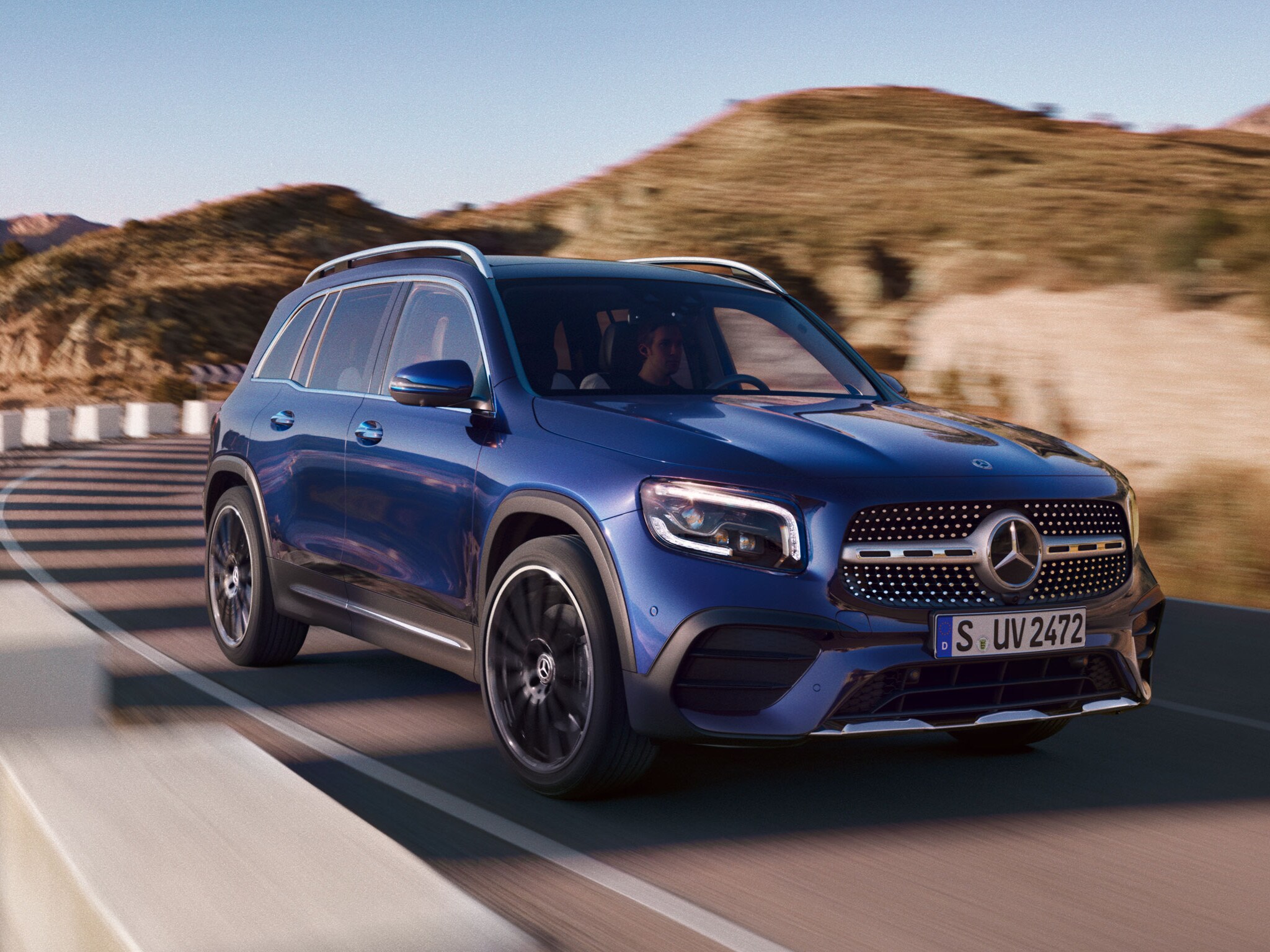 The compact and versatile GLB.