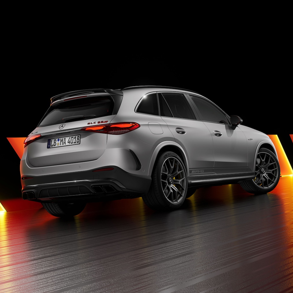 Mercedes-AMG GLC 63 S E PERFORMANCE SUV as AMG Edition 1 in a view from the right side at the rear.