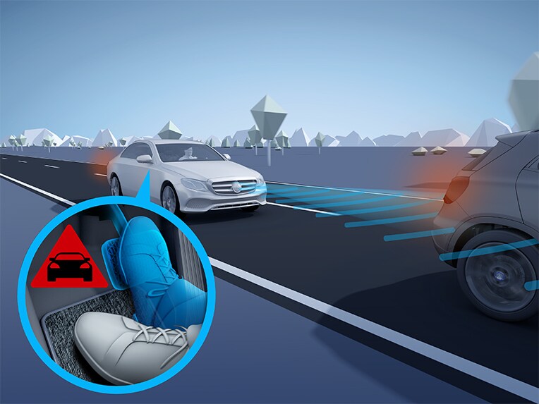 An illustration of Traffic Sign Assist in the media display of the Mercedes-Benz GLE.