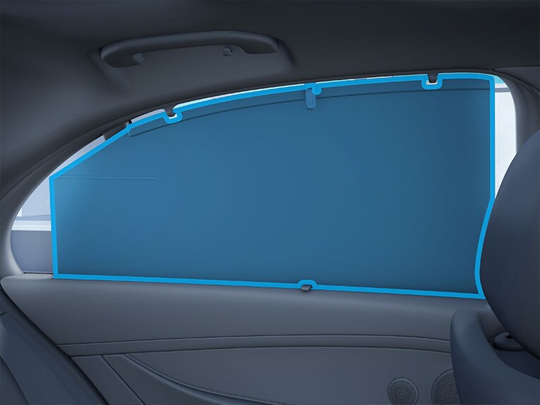 Electric roller sunblinds in the Mercedes-Maybach GLS.
