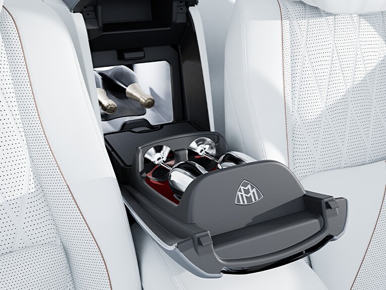 Refrigerated compartment in the rear of the Mercedes-Maybach GLS