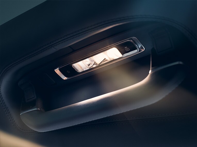 The adaptive rear lighting in the interior of the Mercedes-Maybach S-Class.