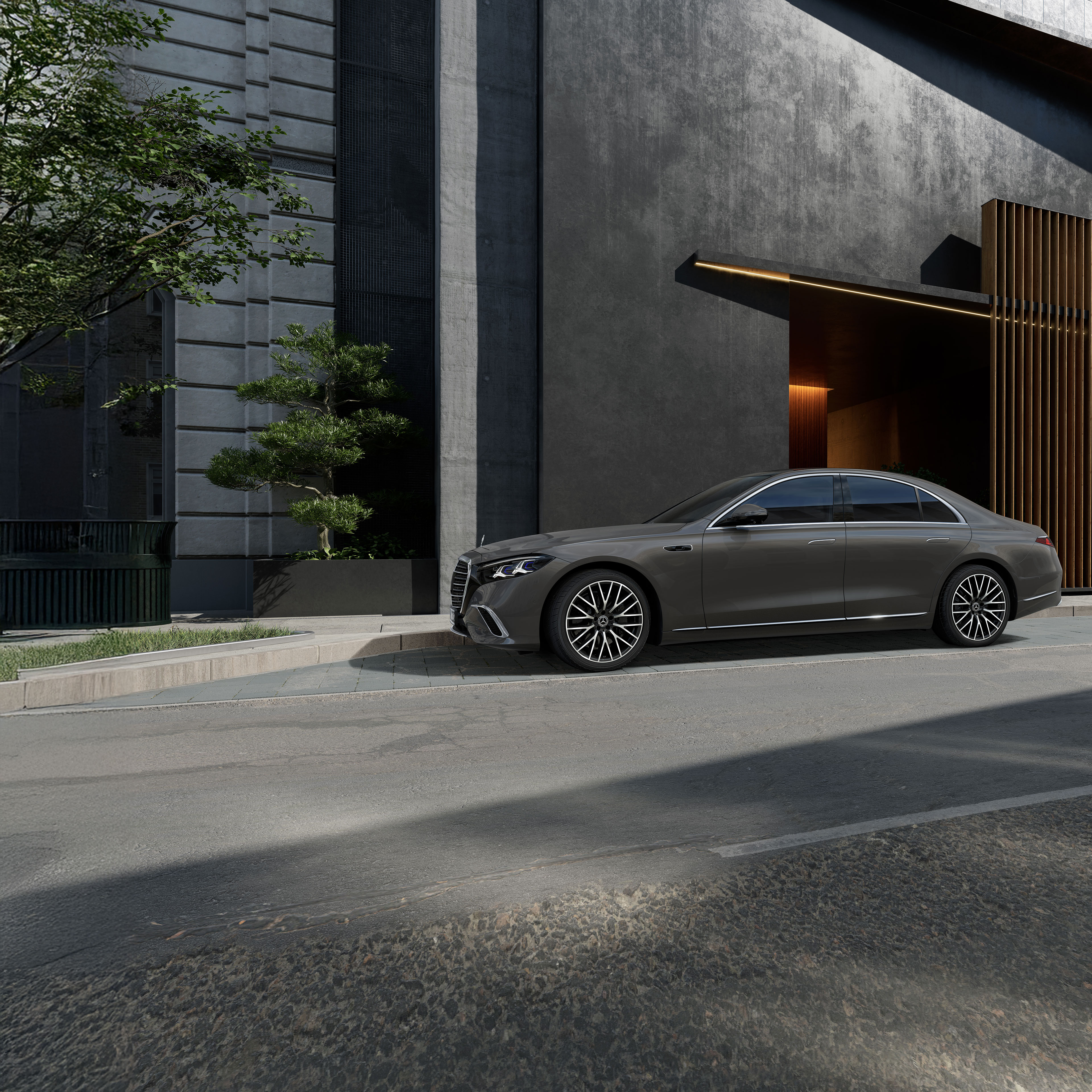 S-Class Saloon | Mercedes-Benz The new Mercedes-Benz S-Class Saloon in a close side view.