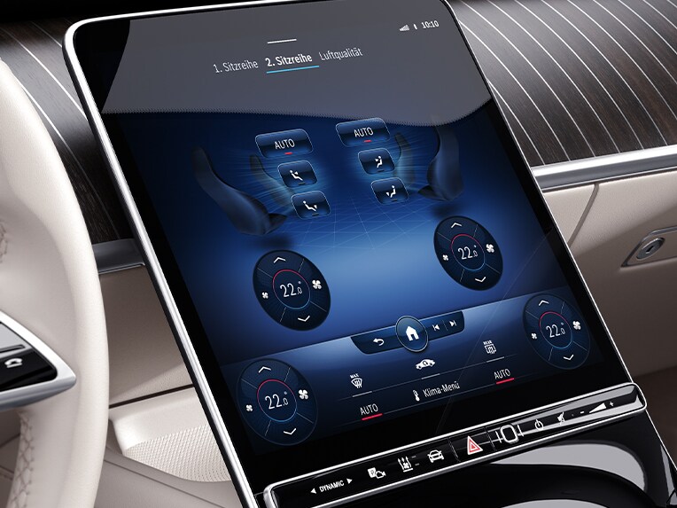 The Mercedes-Benz S-Class Sedanwith THERMOTRONIC automatic climate control in the rear.