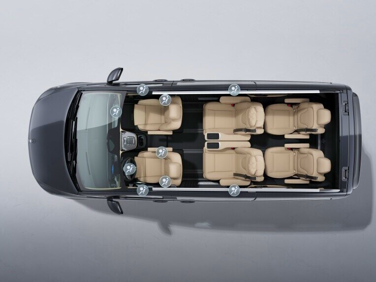 The window airbags for driver, front passenger and rear passengers offer a higher level of protection, particularly for occupants of the outer seats.