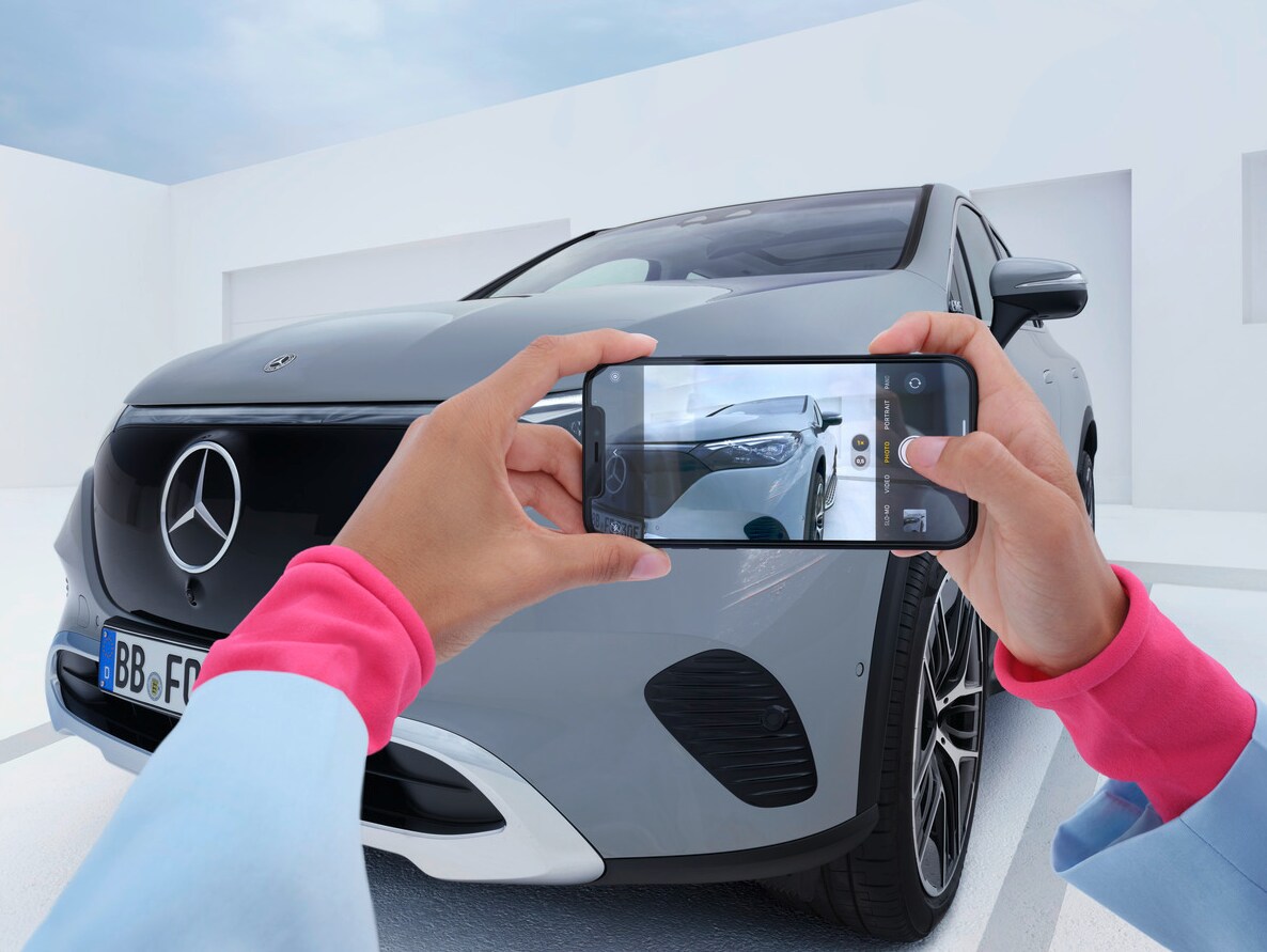  Phone taking picture of Mercedes-Benz