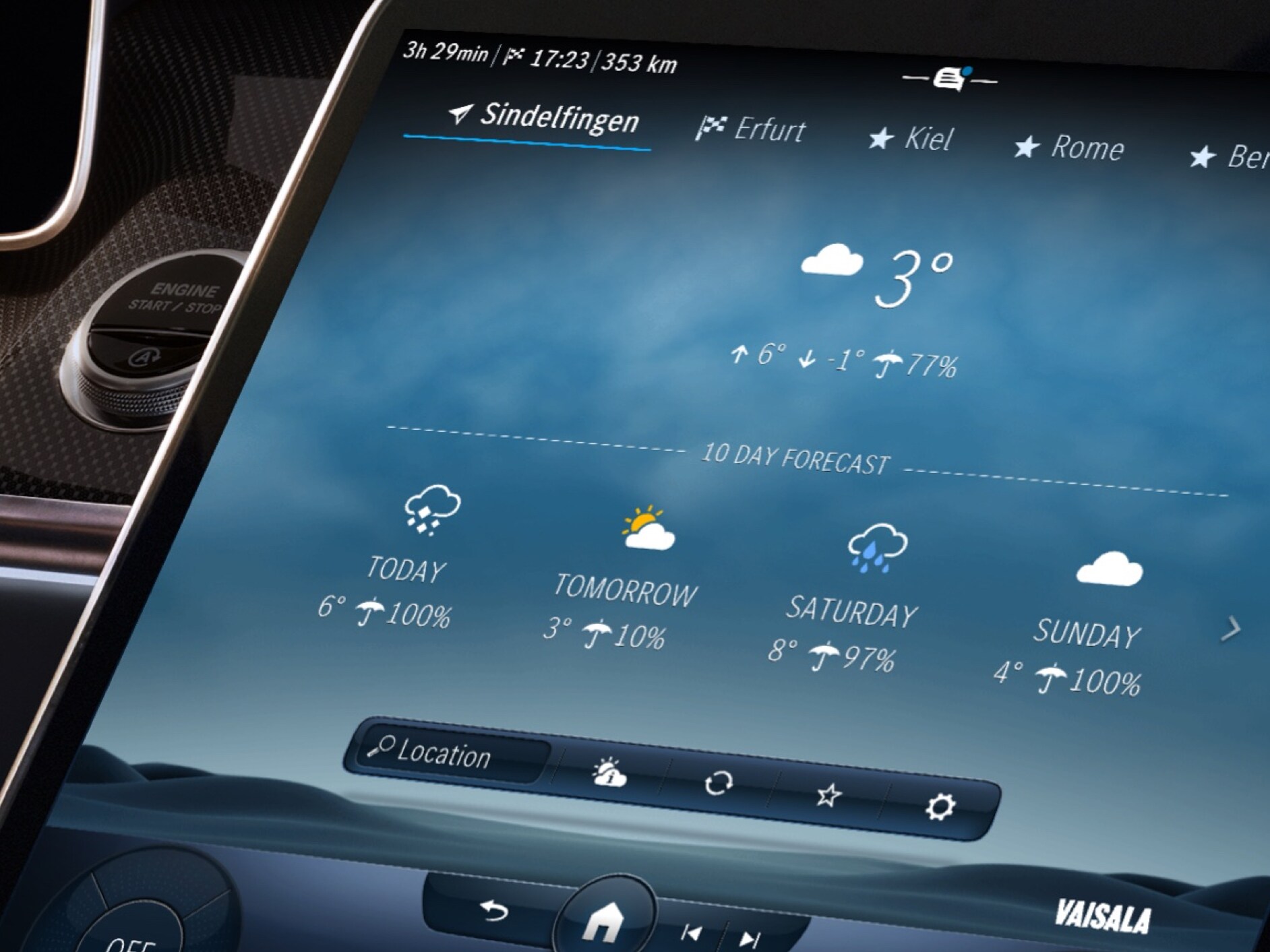 Thanks to the Weather Map Digital Extras, the MBUX multimedia system shows the weather at the destination.