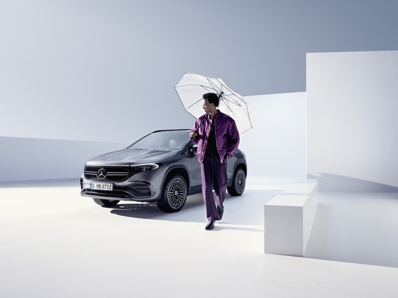 A Mercedes-Benz technician performs a seasonal inspection.