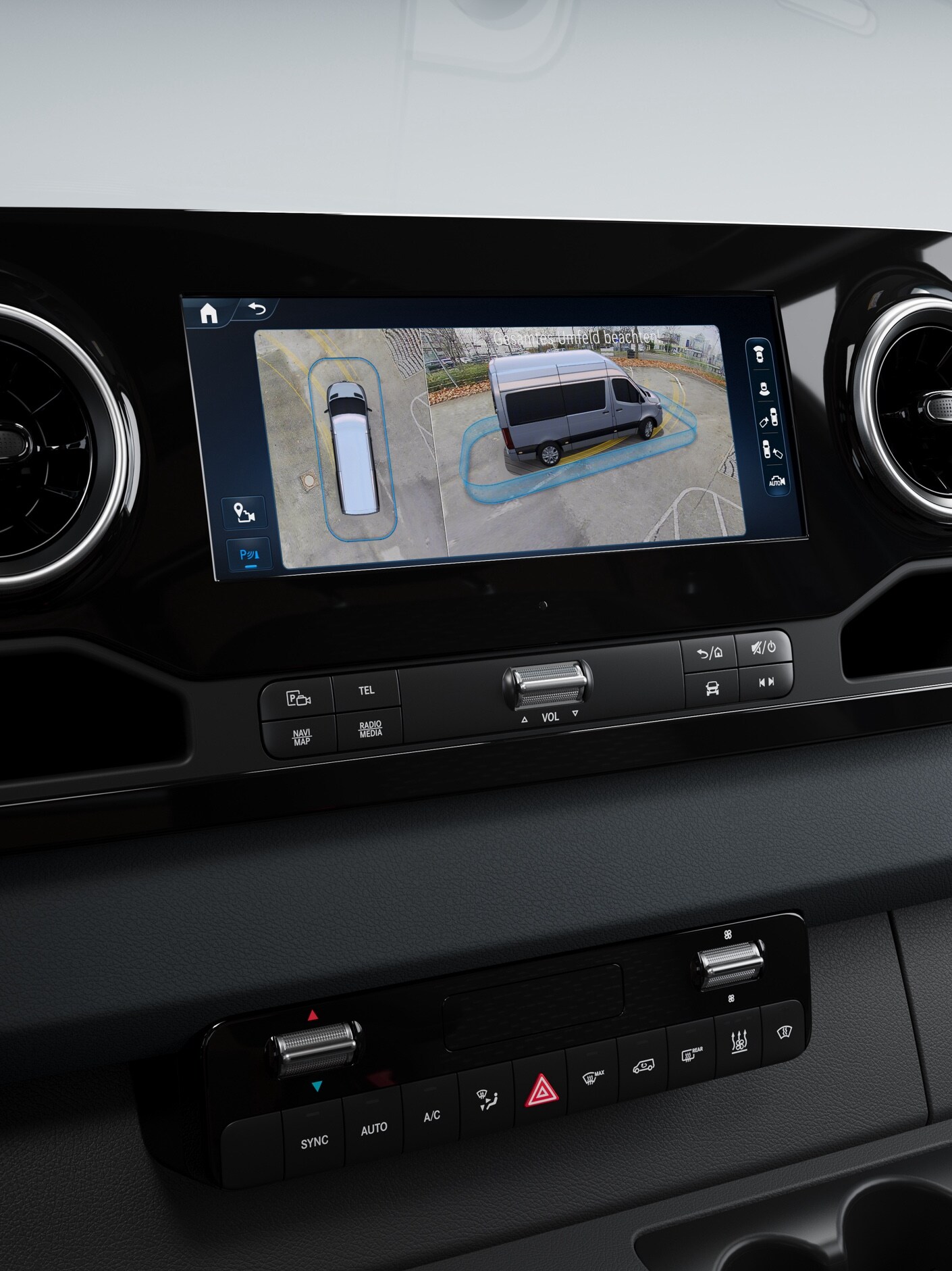 360° surround view display of the Parking Package for the Mercedes-Benz Sprinter.