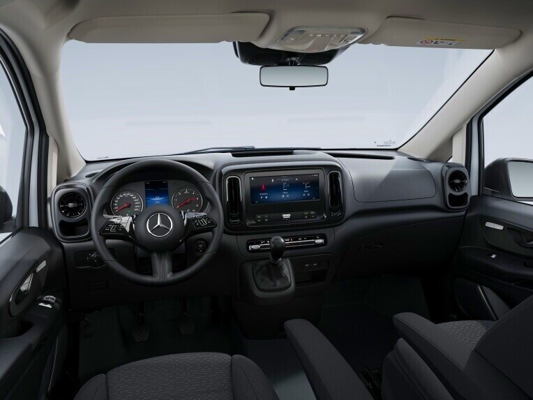 With the Vito Mixto BASE you get an economical vehicle with many talents.