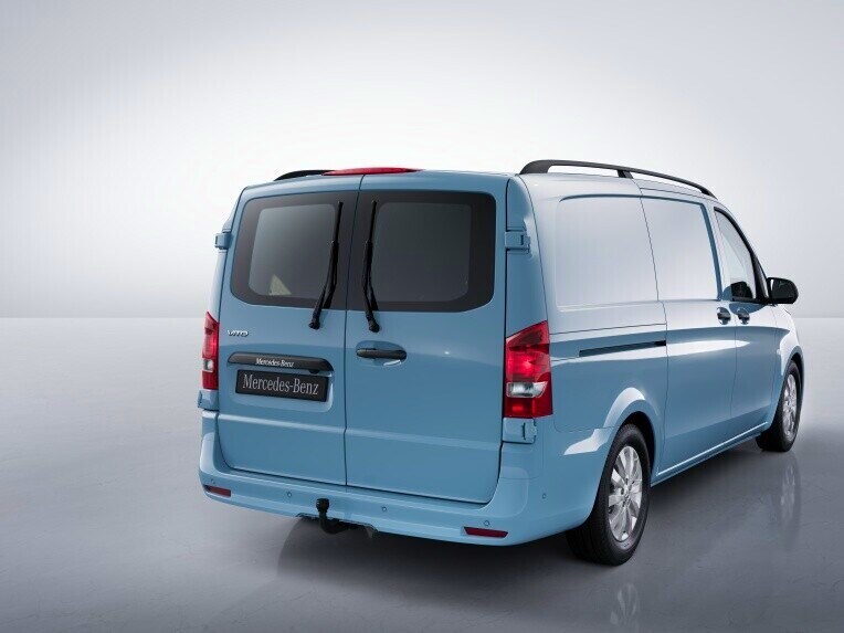 Thanks to the increased trailer load of 2500 kg your vehicle can tow an additional load of up to 500 kg.