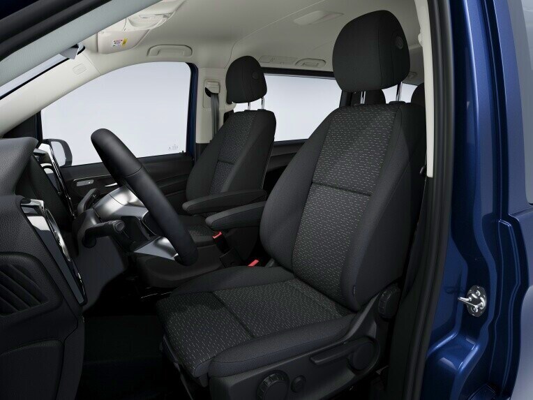 With the Seat Comfort Package you can enjoy even more comfort, particularly on long journeys.