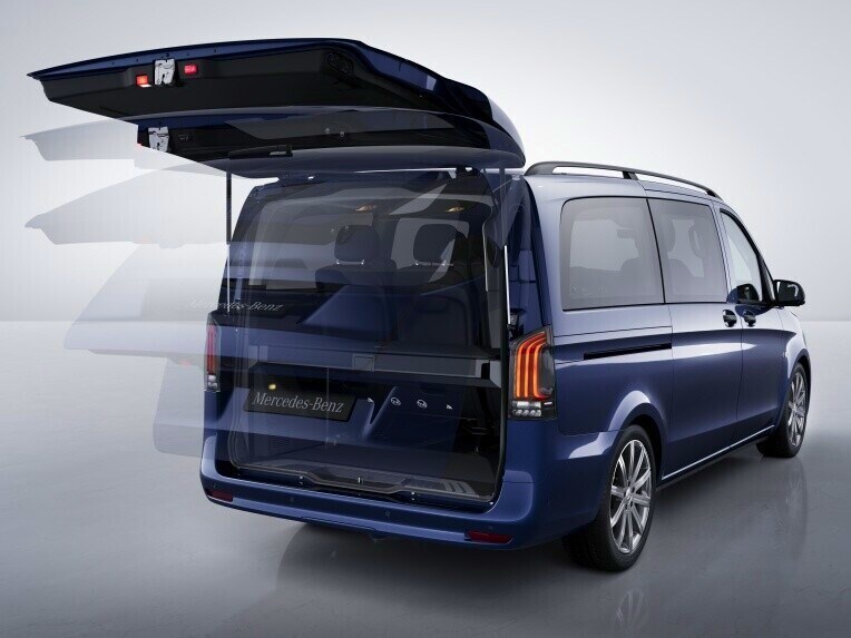 Thanks to its generous load compartment aperture, the tailgate also allows bulky load items and luggage to be loaded and unloaded easily.